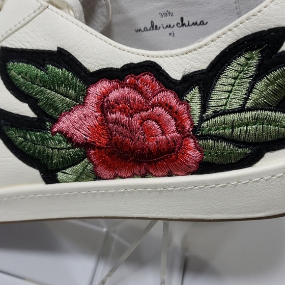 Joie Leather Embroidered Sneakers Size 9 - Picture 4 of 8